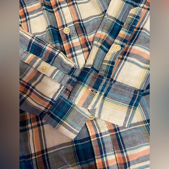 Beautiful Shirt - Picture 7 of 8